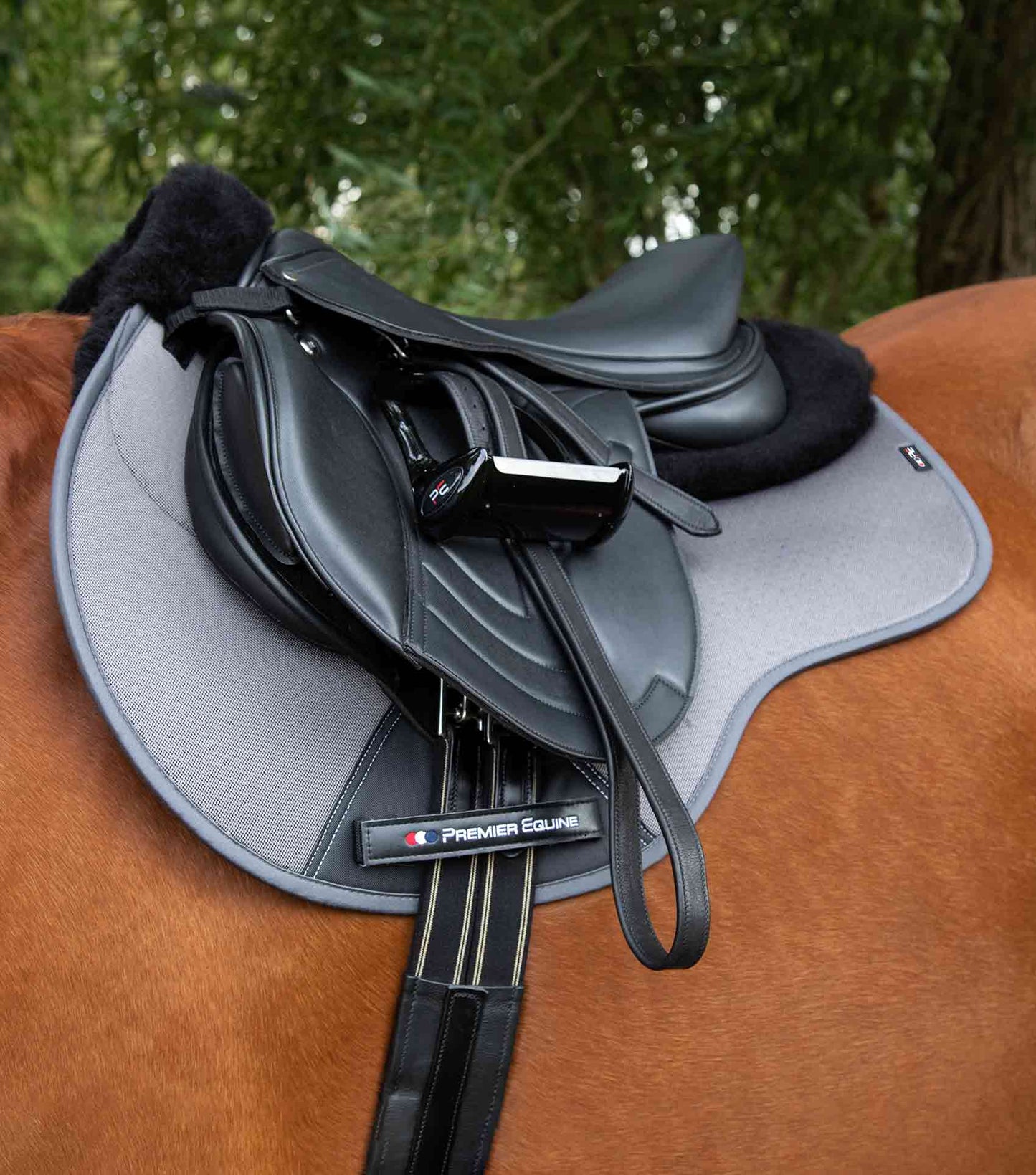 Premier Equine Close Contact Airtechnology Shockproof Wool Saddle Pad - GP/Jump Square Grey/Black Wool
