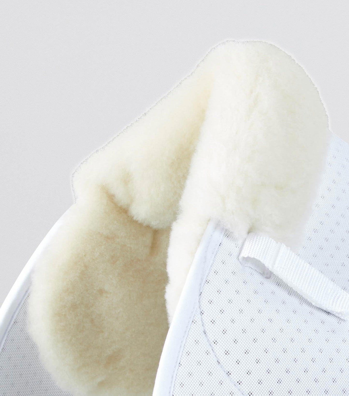 Premier Equine Close Contact Airtechnology Shockproof Wool Saddle Pad - GP/Jump Square White/Natural Wool
