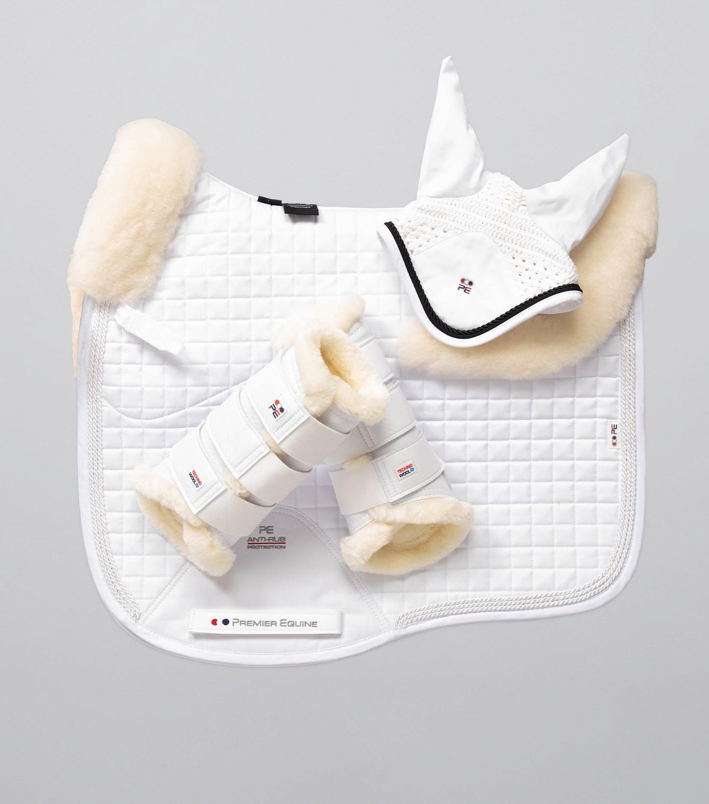 Premier Equine Close Contact Merino Wool European Saddle Pad - Dressage Saddle Pad White/Natural Wool