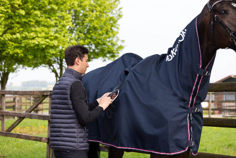 Eskadron ZIPNECK Rain Sheet - N P Equestrian & Pet Supplies Ltd