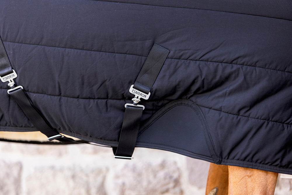 Eskadron FAUXFUR Under Rug - N P Equestrian & Pet Supplies Ltd