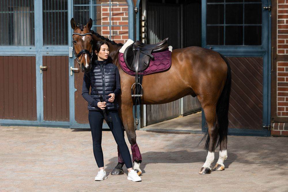 Eskadron GLOSSY EVO-WOOL DRESSAGE Saddle Cloth Blackberry - N P Equestrian & Pet Supplies Ltd