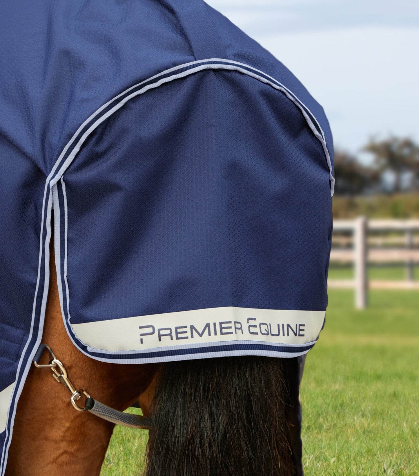Premier Equine Stratus 600D Series 100g Turnout Rug with Neck Cover Navy - N P Equestrian & Pet Supplies Ltd