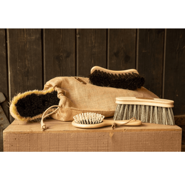 Grooming Kits & Sets - N P Equestrian & Pet Supplies Ltd 
