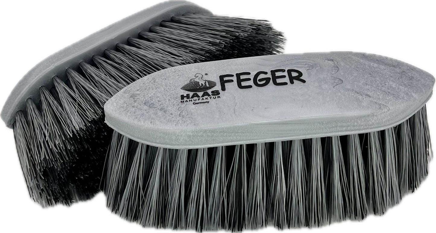 HAAS Large Mane/Dandy Brush - 8cm - N P Equestrian & Pet Supplies Ltd 