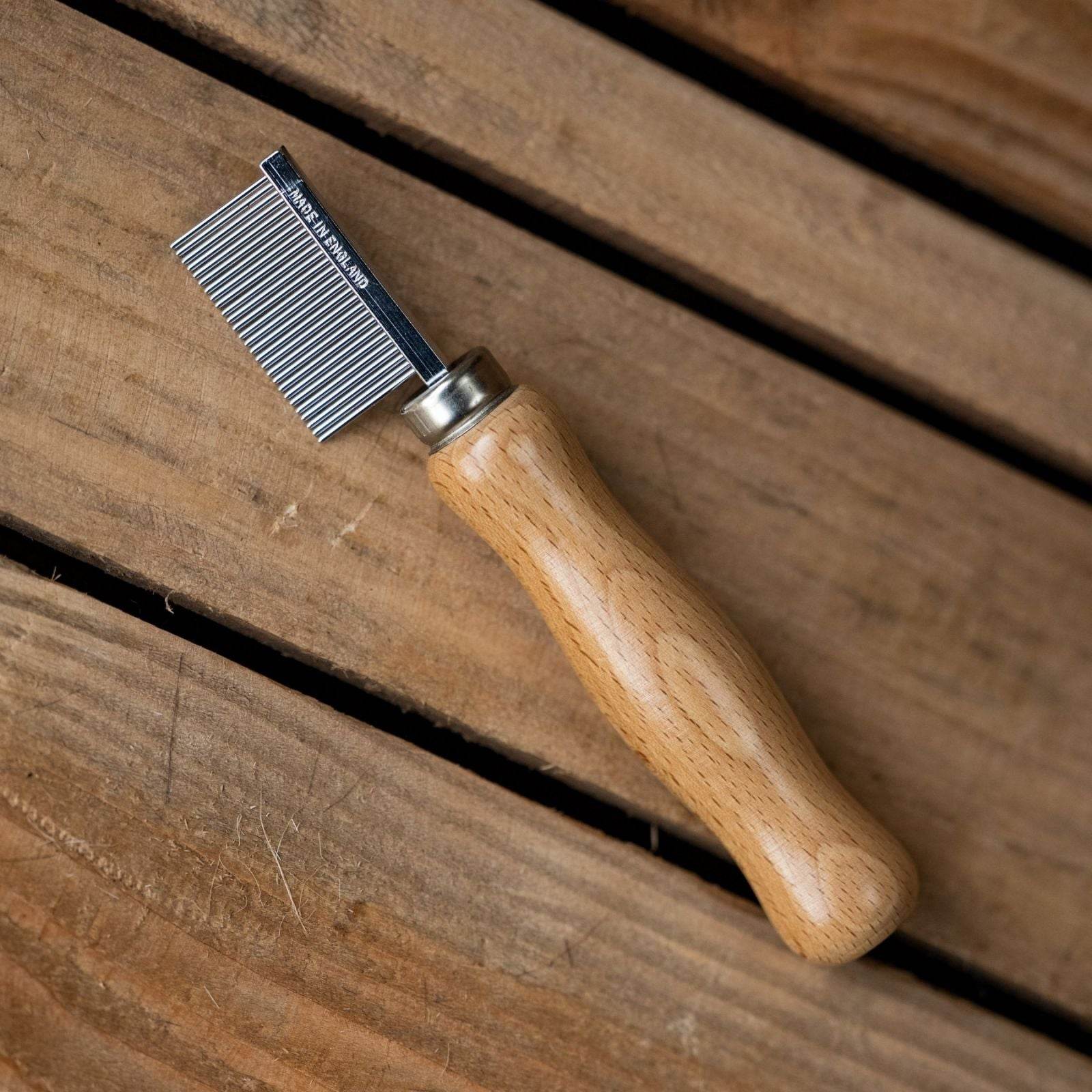 Smart Grooming Quarter Marking Comb Standard (27 Teeth/ 3.5cm) - N P Equestrian & Pet Supplies Ltd 