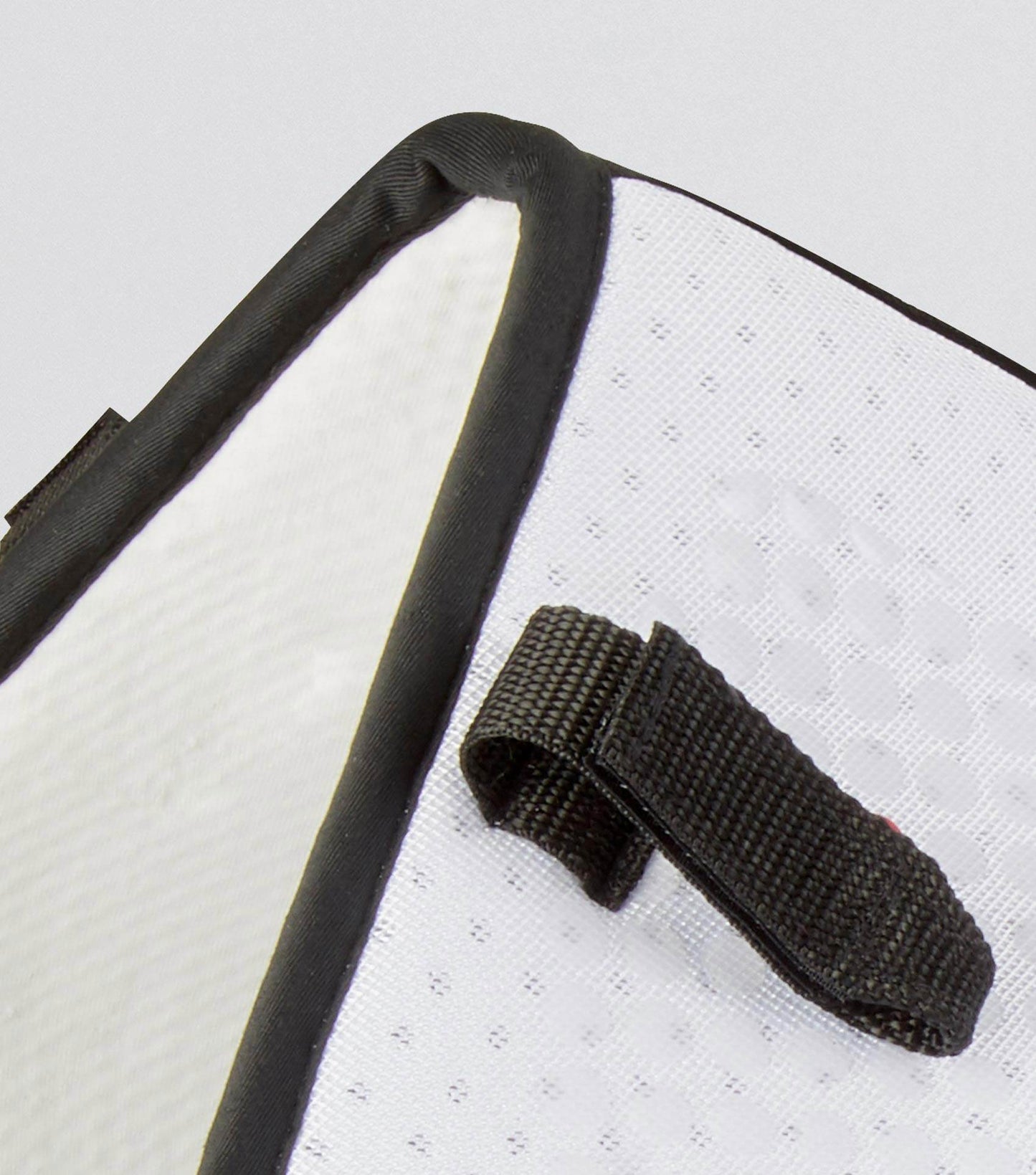 Premier Equine Close Contact Airtechnology Anti-Slip GP/Jump Square White