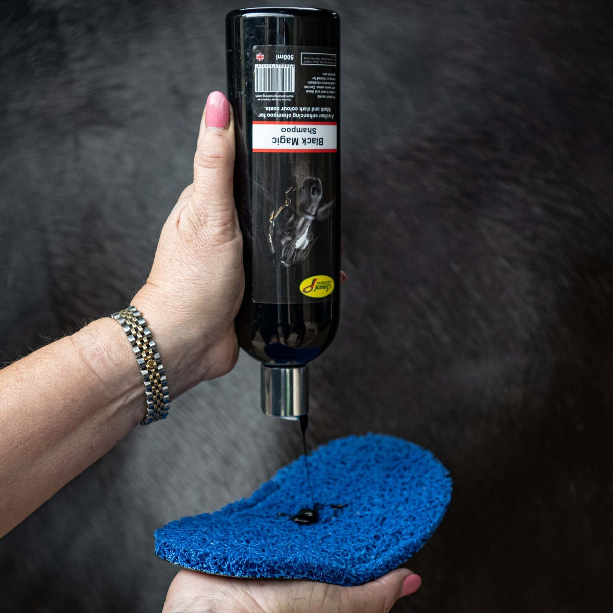 Smart Grooming Black Magic Shampoo - N P Equestrian & Pet Supplies Ltd 