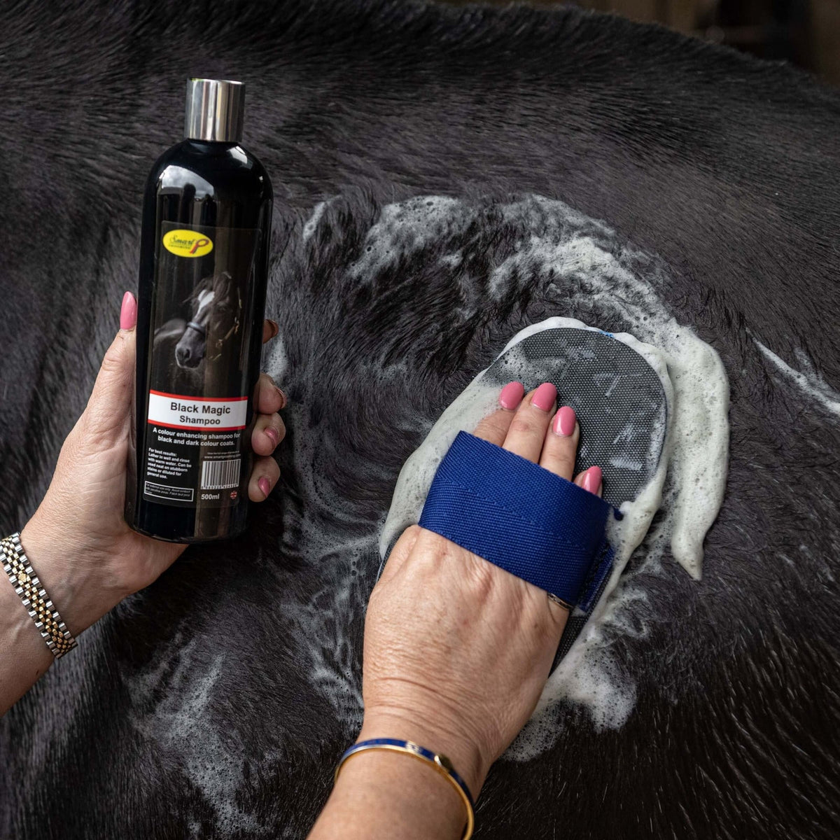 Smart Grooming Black Magic Shampoo - N P Equestrian & Pet Supplies Ltd 
