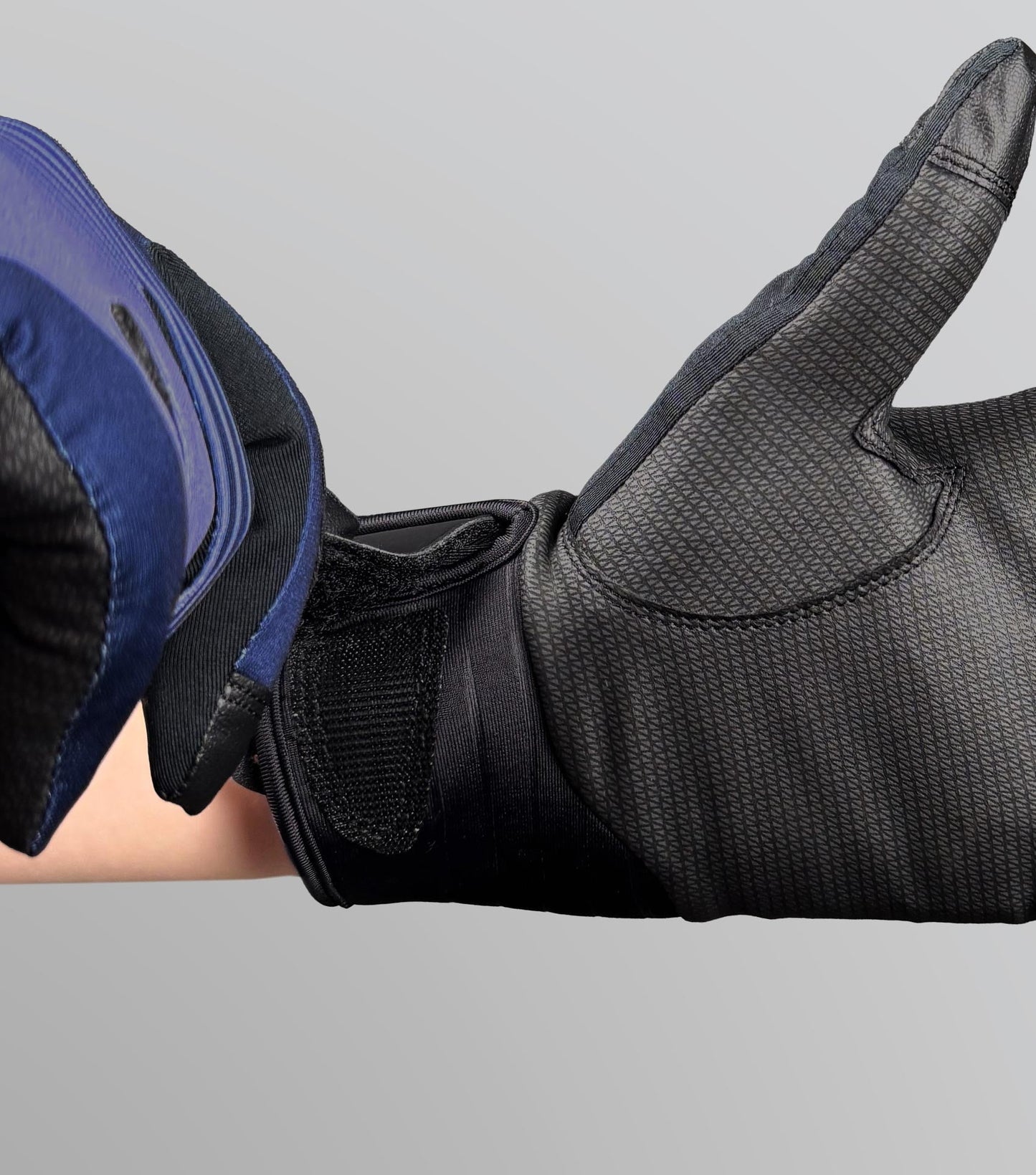 Description:Hydrex Waterproof Riding Gloves_Colour:Navy_Position:4