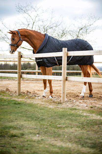 Catago Denver 100g Stable Rug - Black