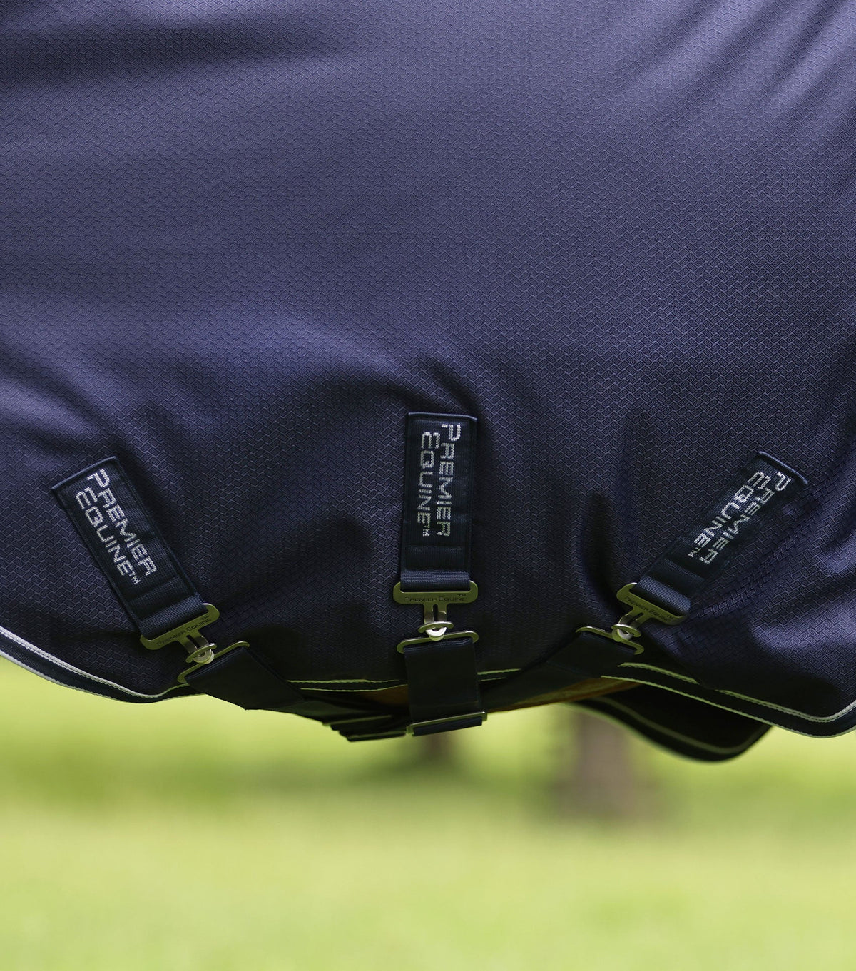 Premier Equine Stratus 600D Series 200g Turnout Rug with Classic Neck Cover - Navy
