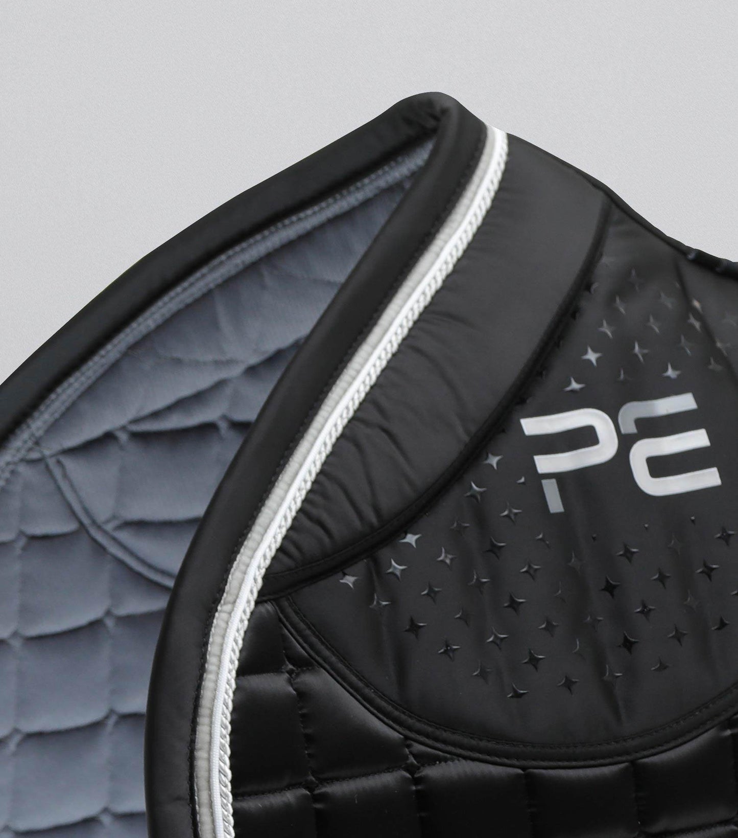Premier Equine Azzure Anti-Slip Satin GP/ Jump Square Black