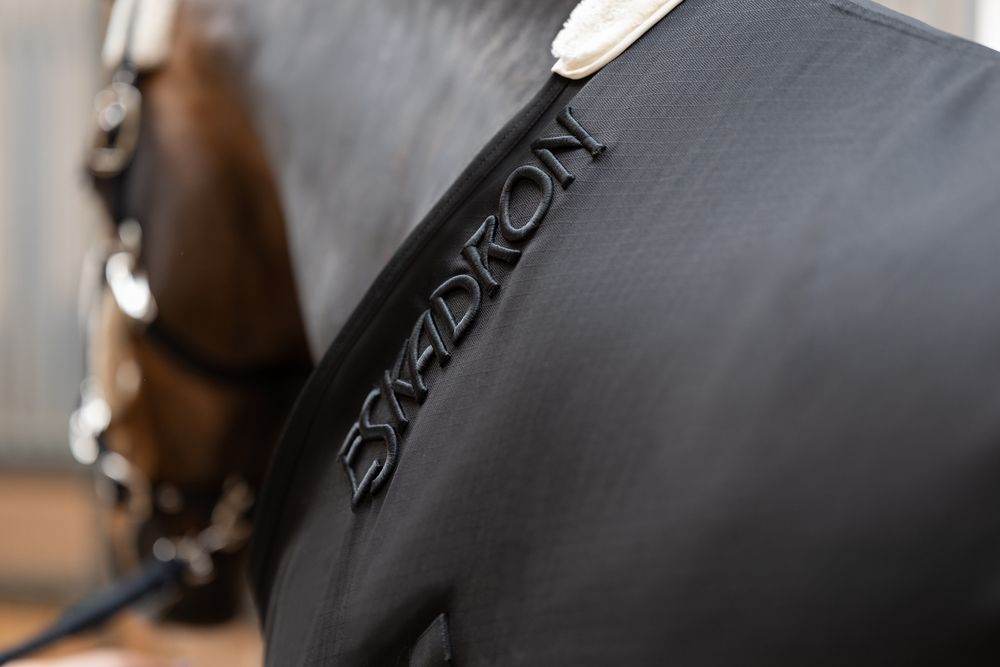 Eskadron RIPSTOP LIGHT Stable Rug - N P Equestrian & Pet Supplies Ltd 