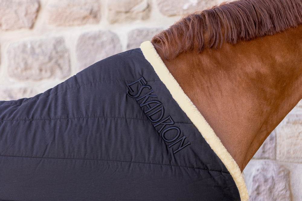 Eskadron FAUXFUR Under Rug - N P Equestrian & Pet Supplies Ltd 
