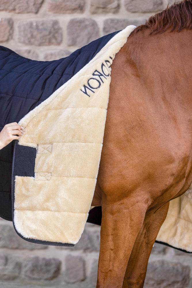 Eskadron FAUXFUR Under Rug - N P Equestrian & Pet Supplies Ltd 