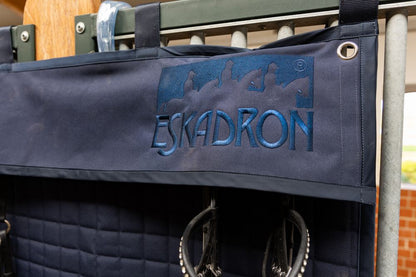 Eskadron Box Curtain Quilt Long - Night Blue