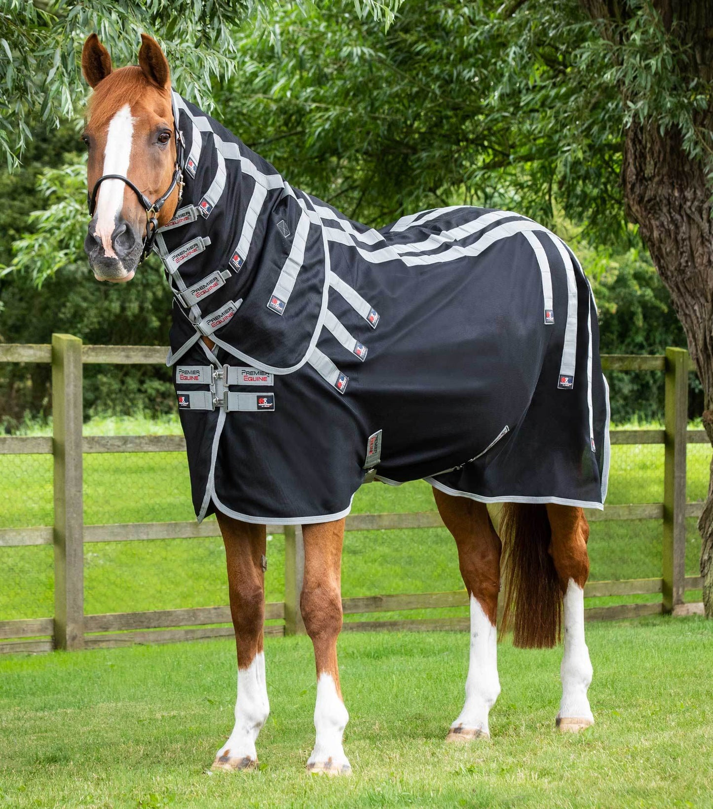 Premier Equine Magni-Teque Magnetic Horse Rug with Neck Cover - N P Equestrian & Pet Supplies Ltd 